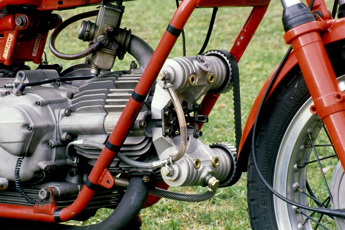Vi piacciono i motori bialbero? (3)