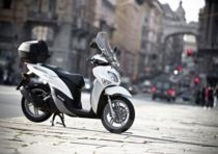 Yamaha Xenter 150 protagonista a Fregene