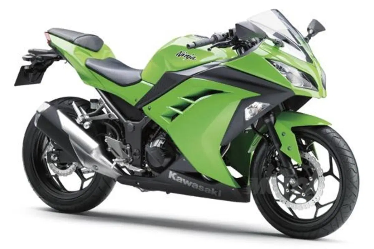 Kawasaki Ninja 250R 2013 (22)