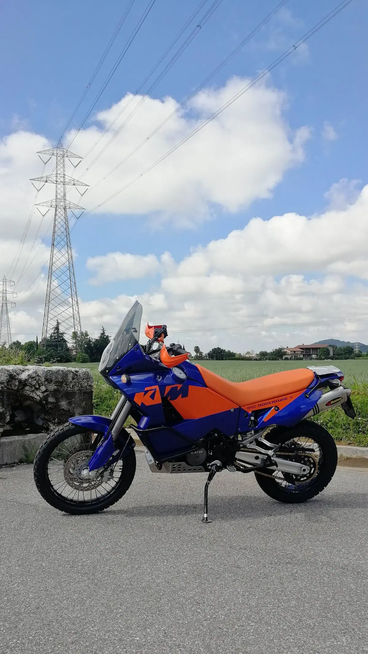 KTM 950 Adventure S TEST Youngtimer: nata per vincere nei rally e poi passata alla strada (6)