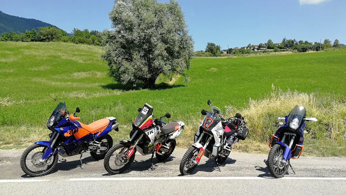 KTM 950 Adventure S TEST Youngtimer: nata per vincere nei rally e poi passata alla strada (3)