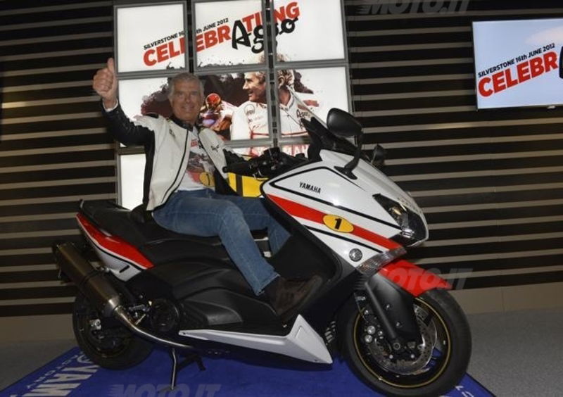 Yamaha TMAX 530 versione Giacomo Agostini