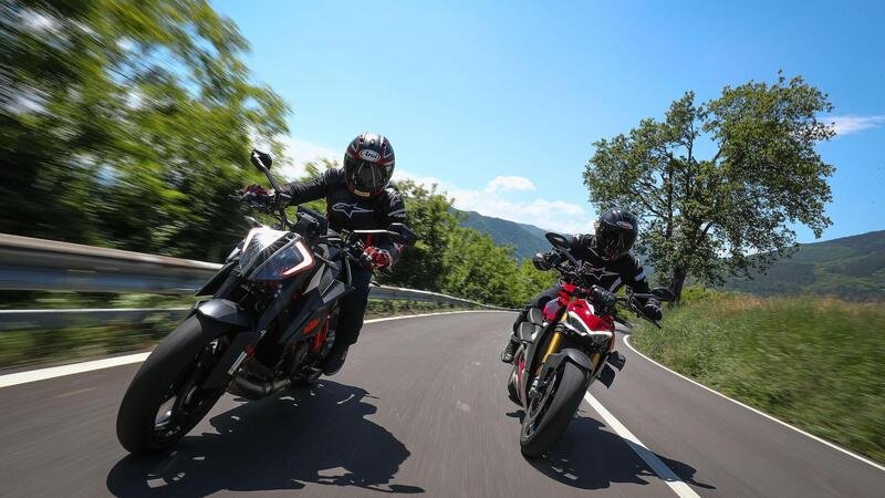 Ducati Streetfighter V4S vs KTM SuperDuke 1290R. Scontro tra titani