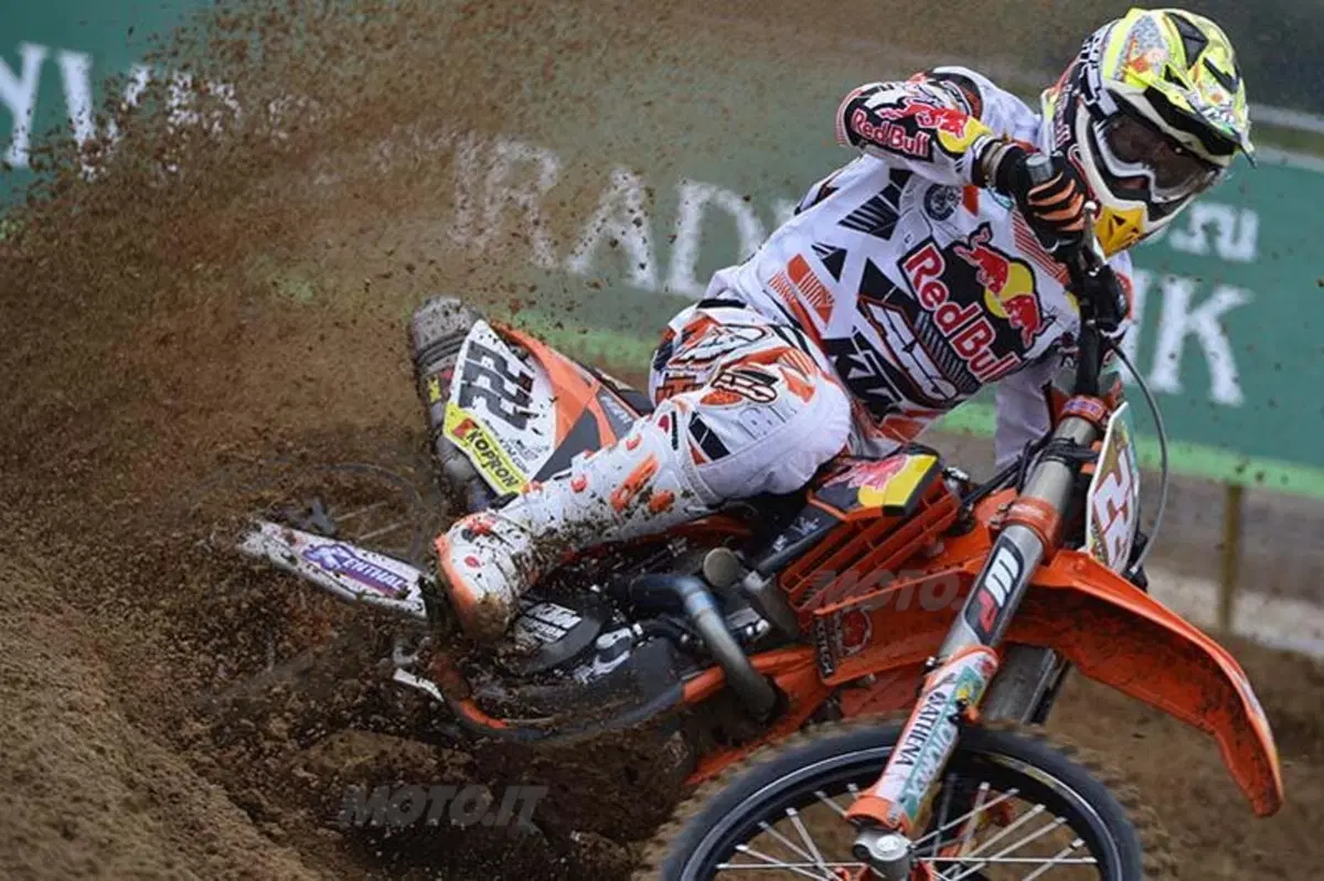 Motocross. Il Mondiale riparte da Loket