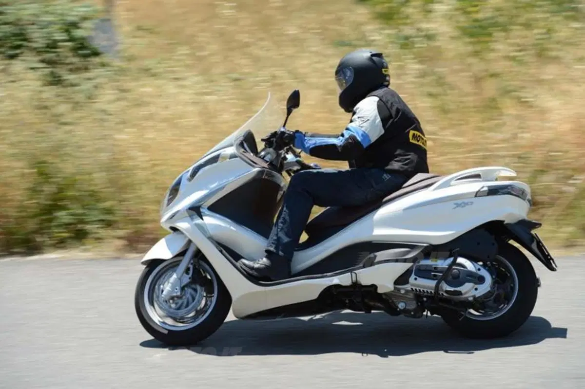 Piaggio X10  500  (3)