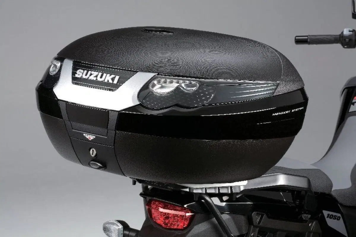Suzuki V-Strom 1050 'Machi'. Nuovo allestimento Touring (5)