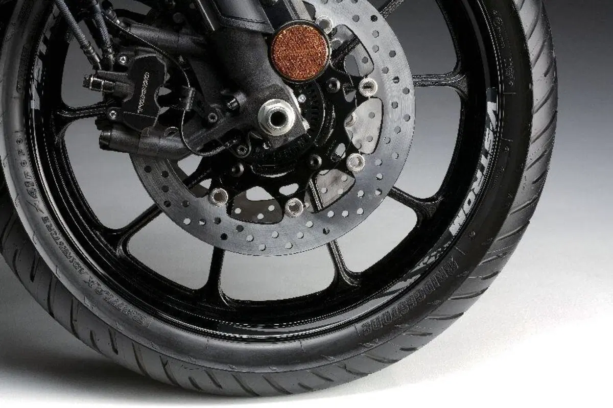 Suzuki V-Strom 1050 'Machi'. Nuovo allestimento Touring (9)