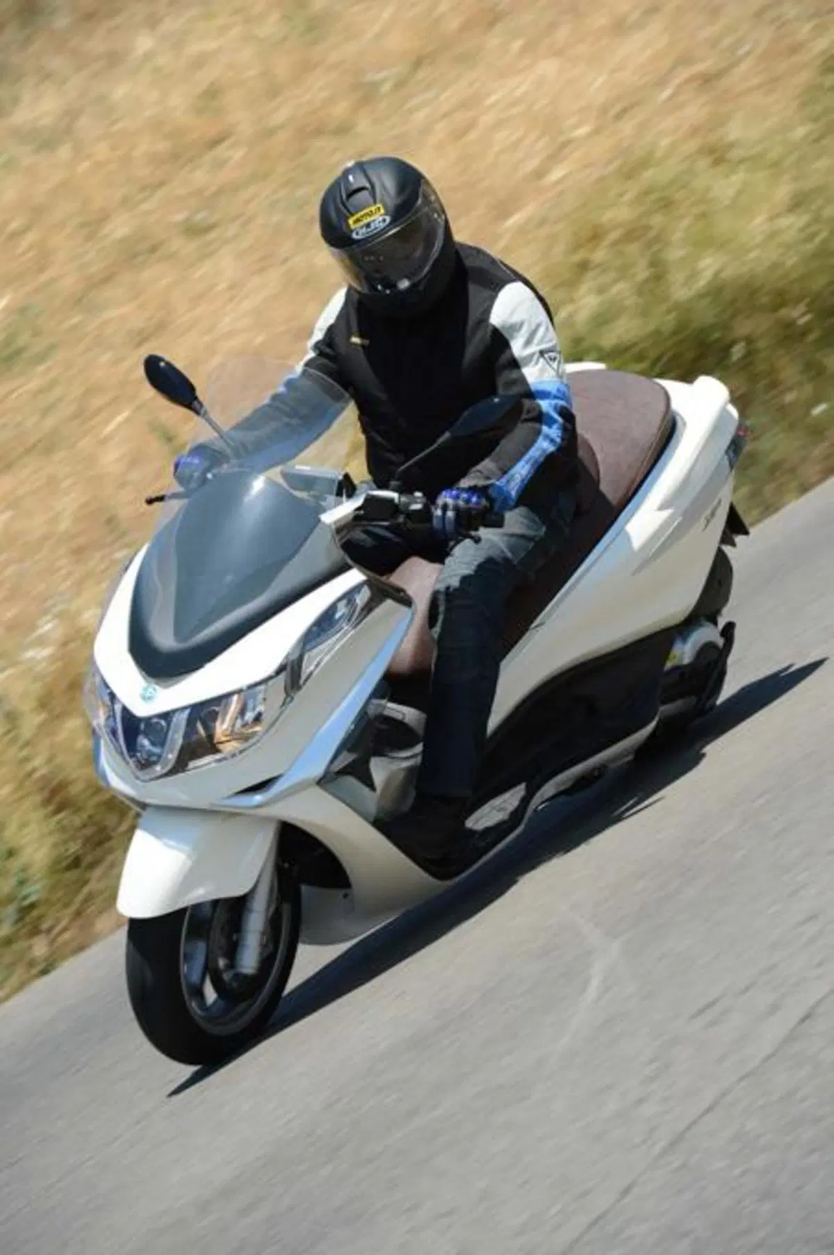 Piaggio X10  500  (15)