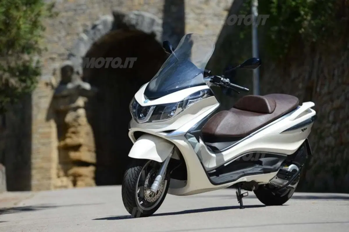 Piaggio X10  500  (20)