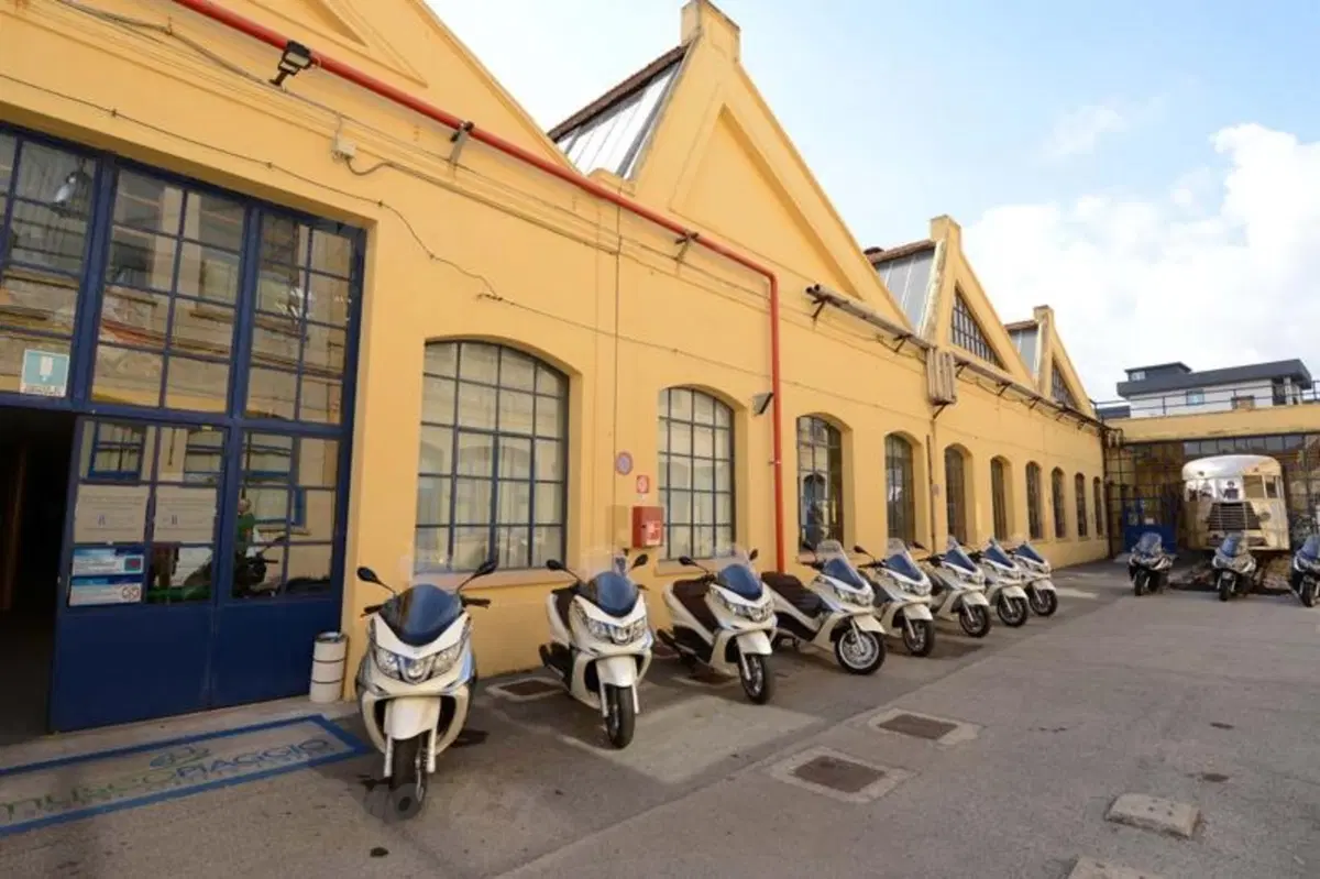 Piaggio X10  500  (22)