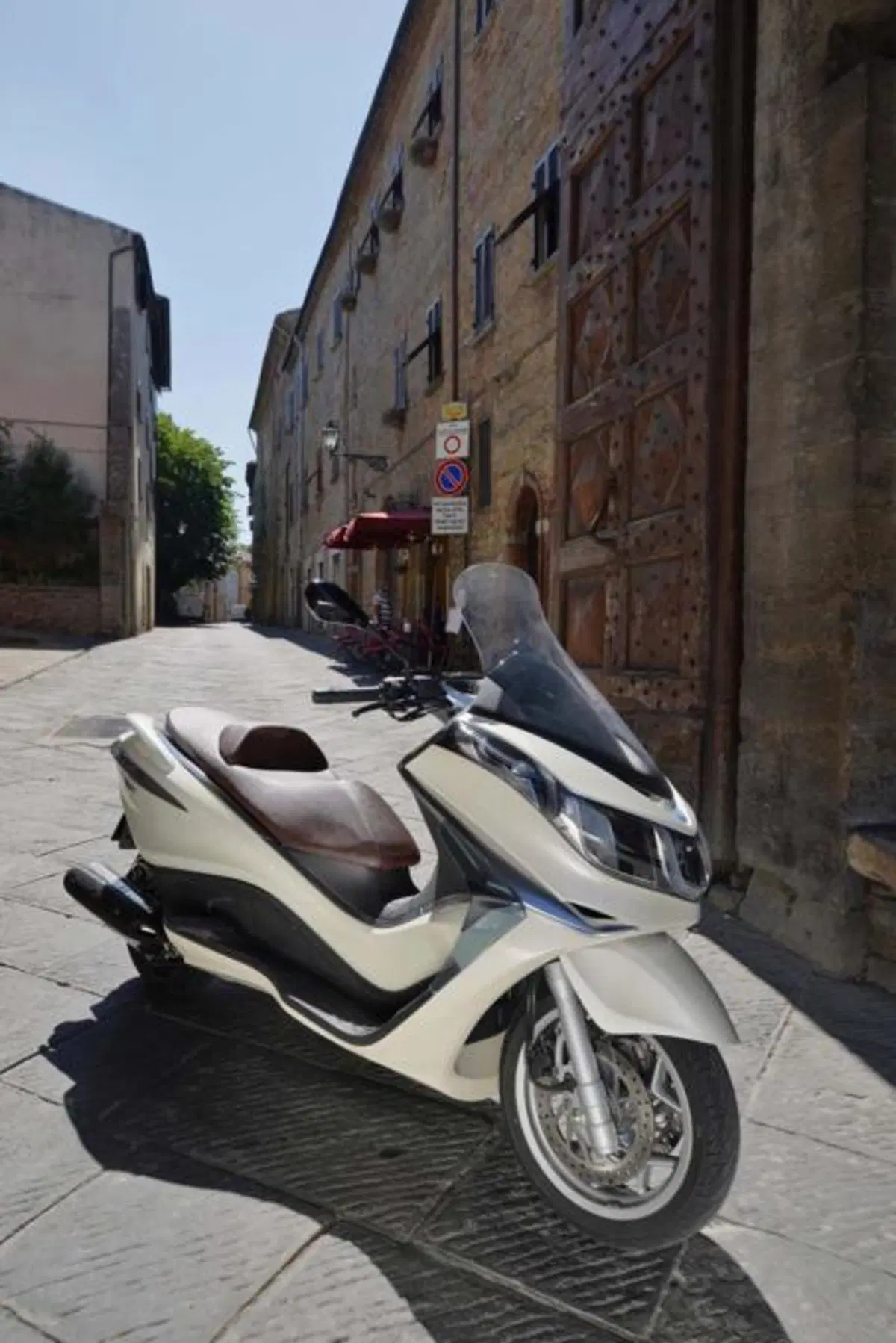 Piaggio X10  500  (23)