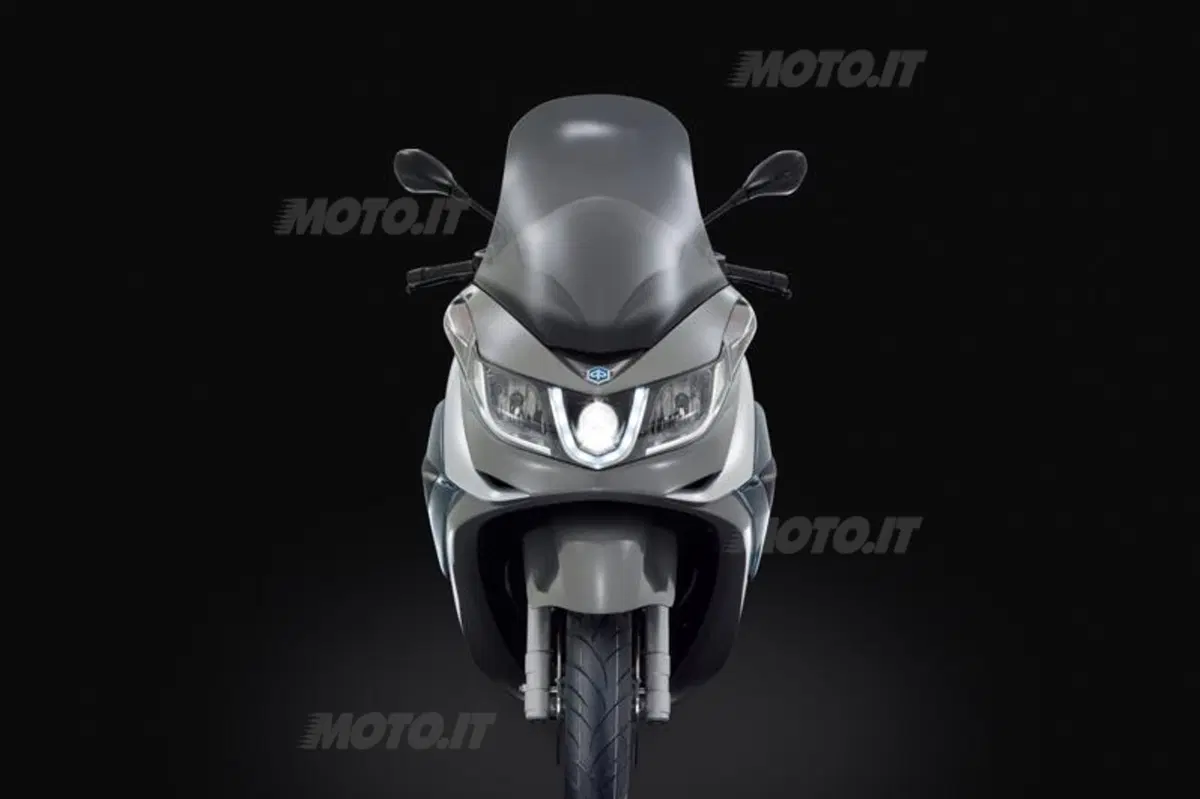 Piaggio X10  500  (26)
