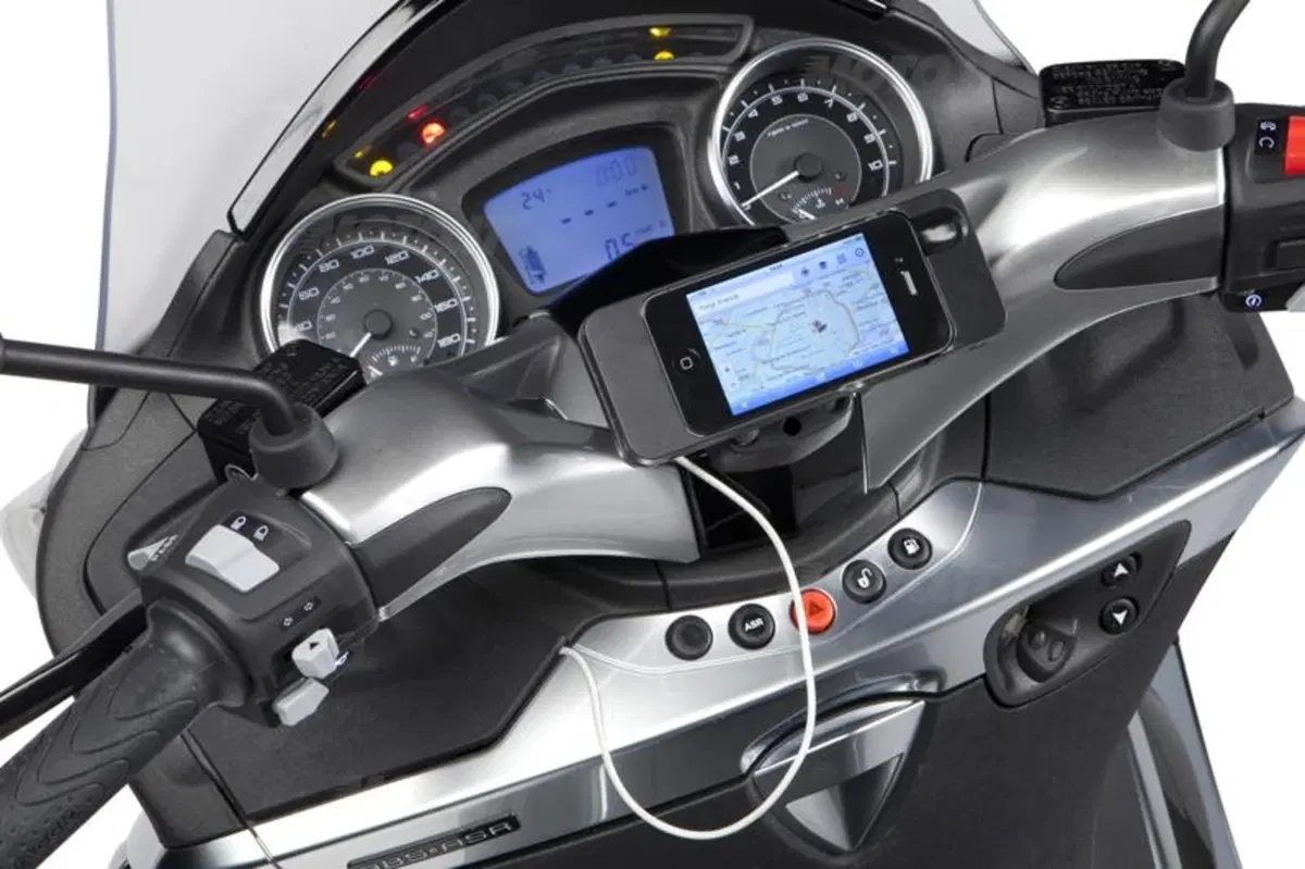 Piaggio X10  500  (34)