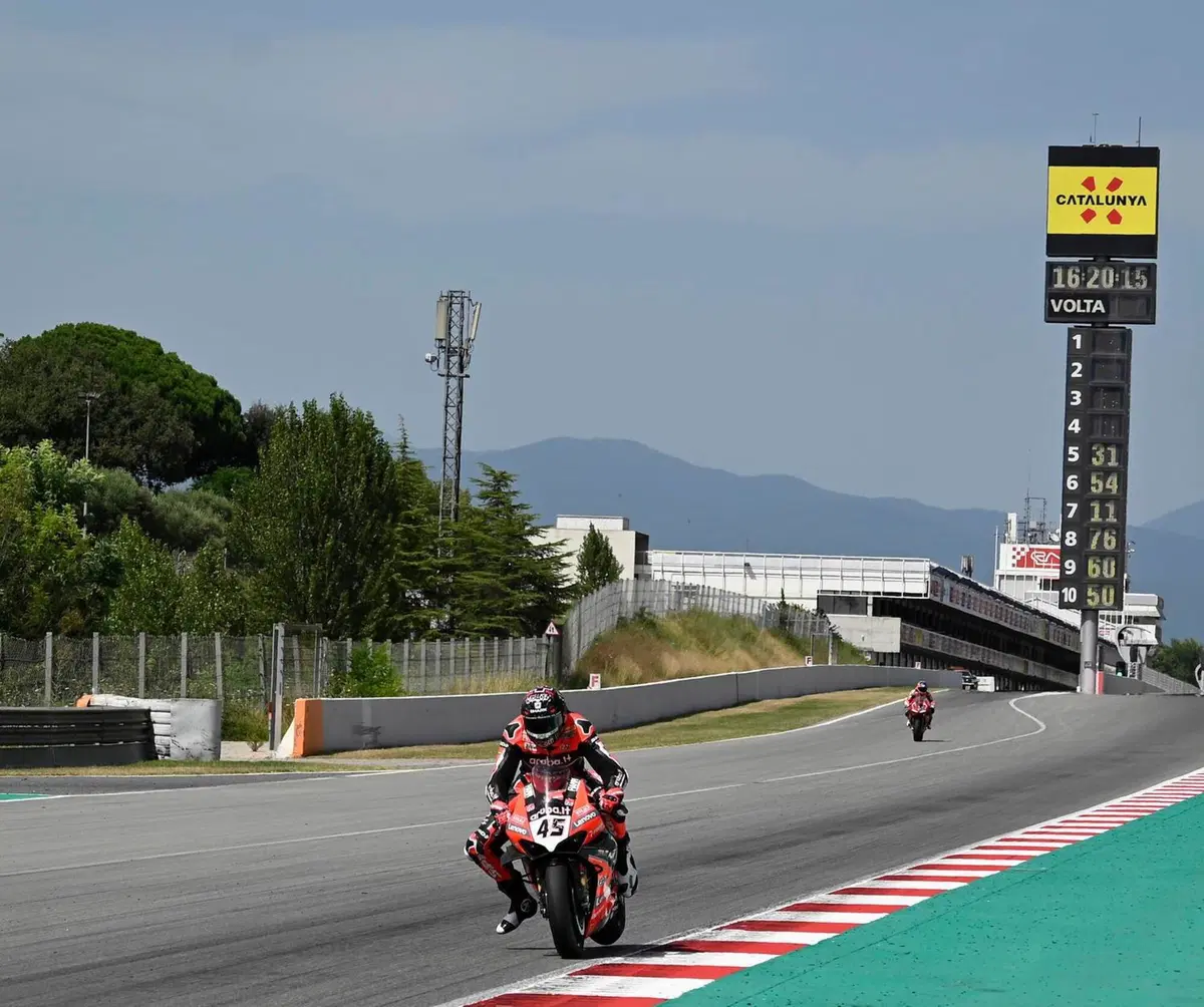 SBK. Rea è il più veloce nei test di Barcellona (4)