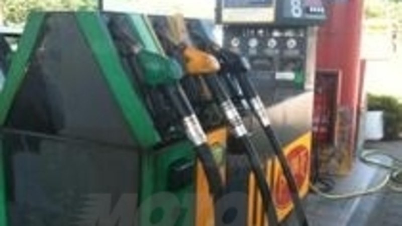 Carburanti: gli sconti delle compagnie nel weekend 