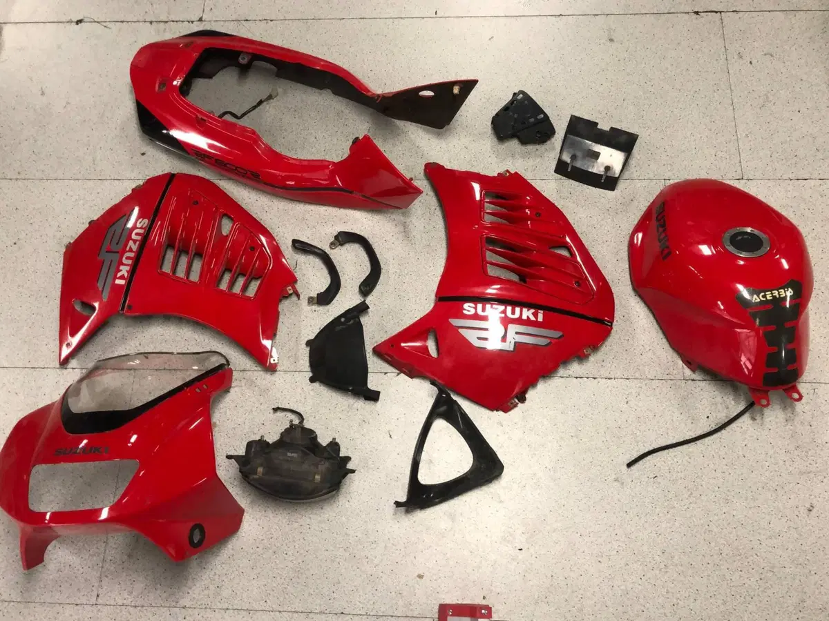 Carene complete per Suzuki FR 600 R (3)