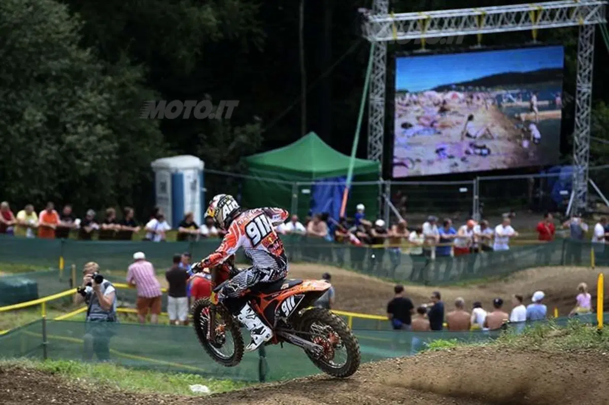 Le foto più spettacolari del GP della Repubblica Ceca (18)