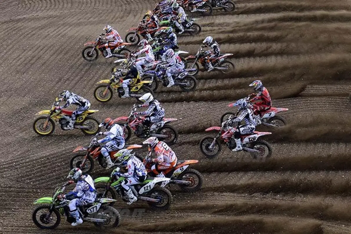 Le foto più spettacolari del GP della Repubblica Ceca (54)