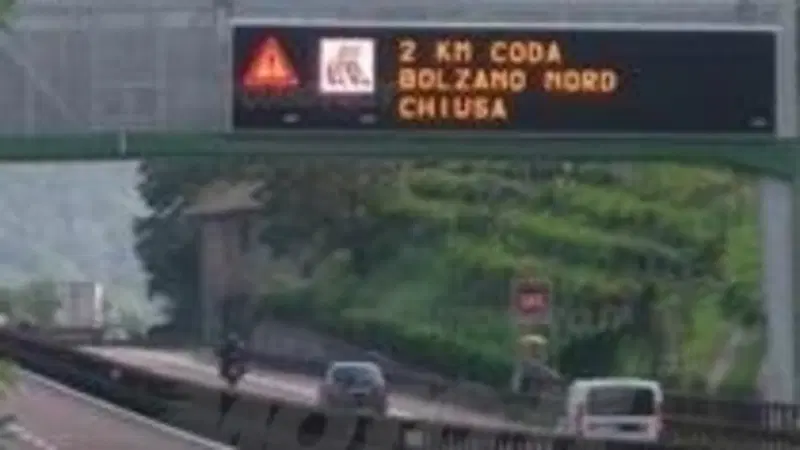 Pannelli luminosi a messaggio variabile in autostrada: sono davvero utili?