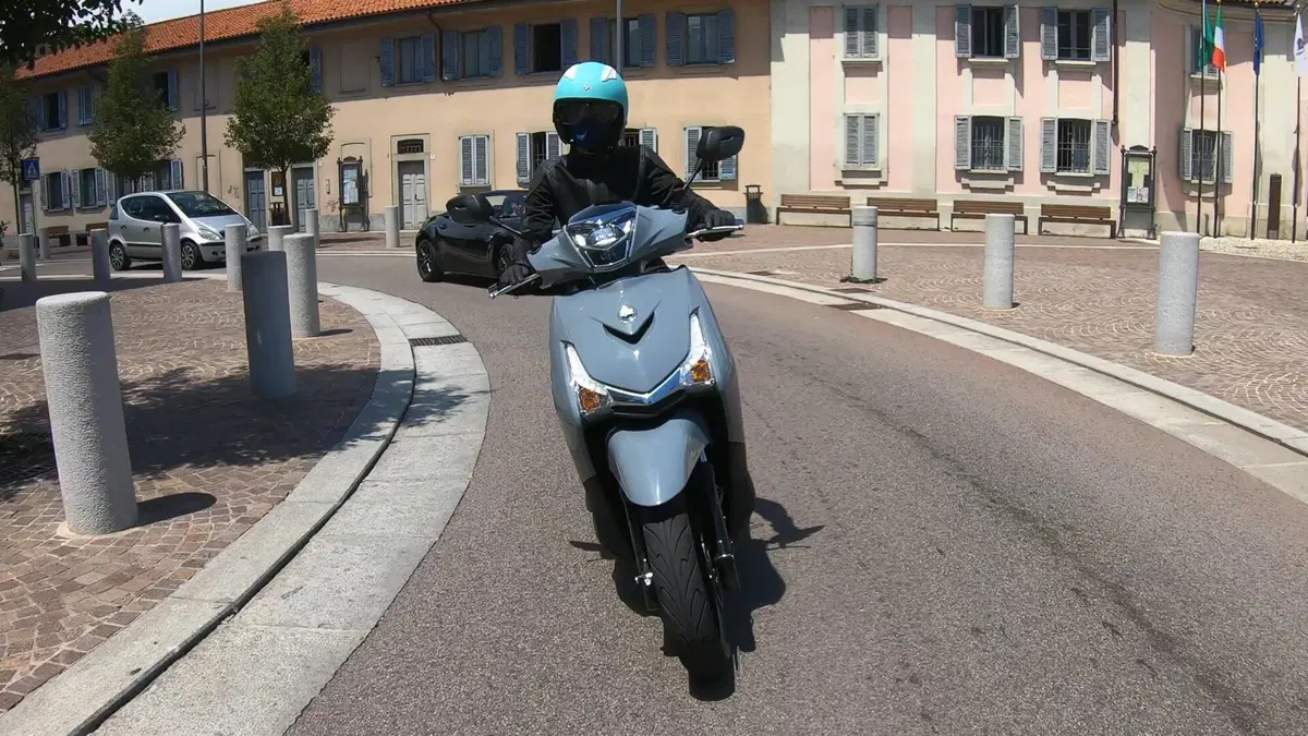 SYM HD 300 TEST: ben fatto! (7)