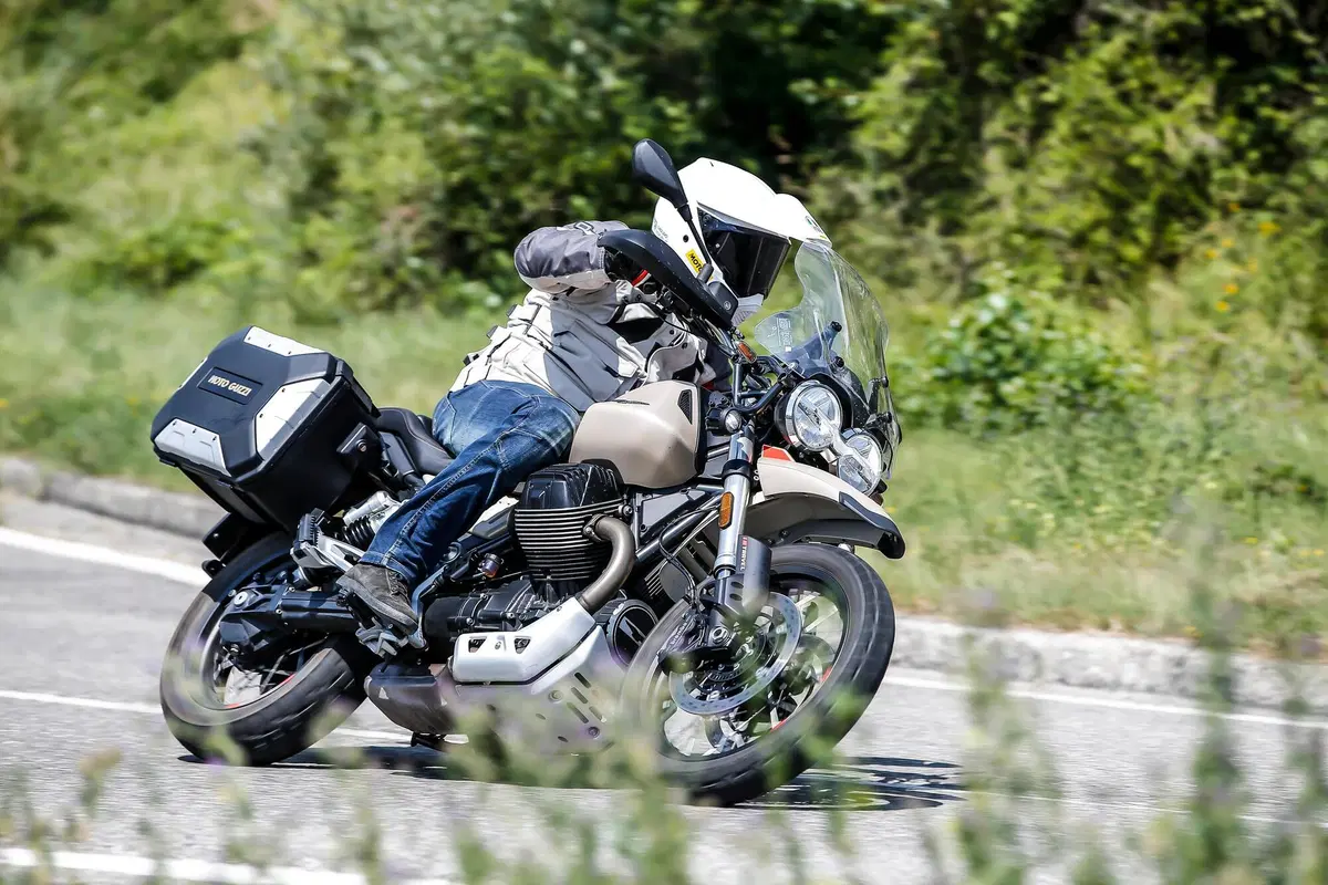 Moto Guzzi V85TT Travel TEST: godersi il viaggio! (5)