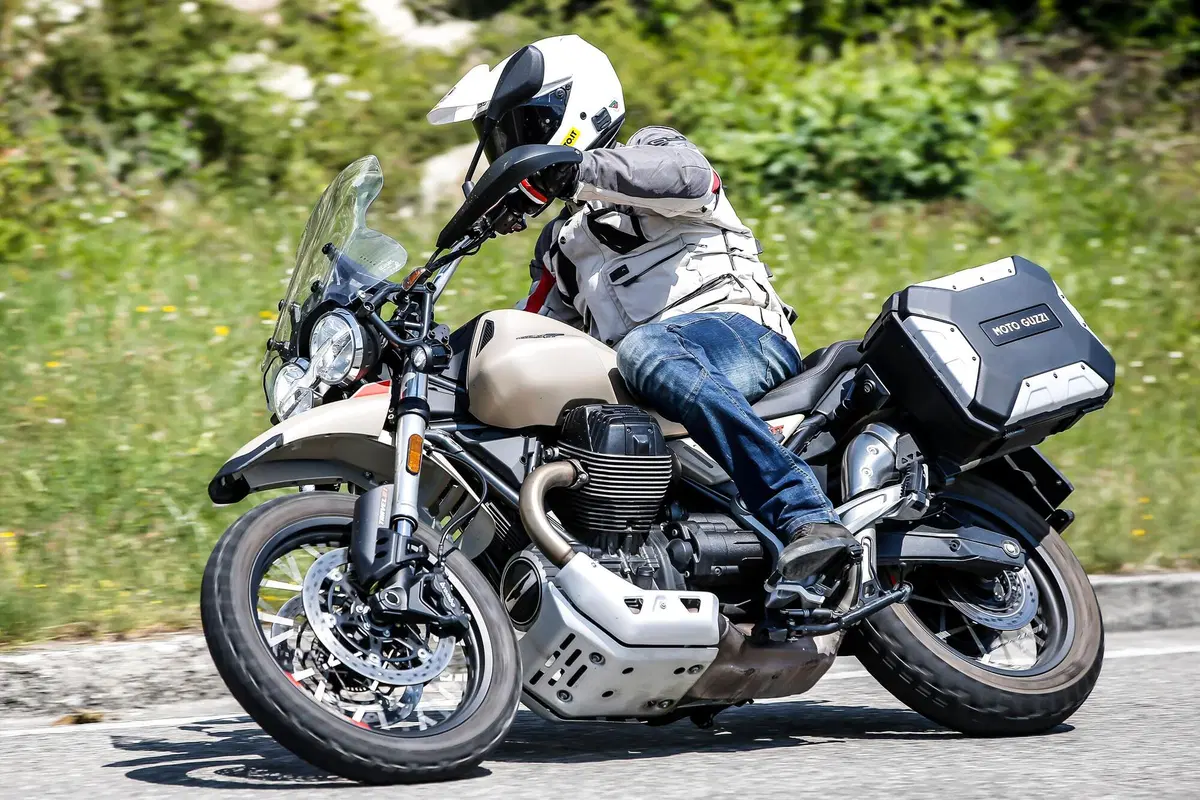 Moto Guzzi V85TT Travel TEST: godersi il viaggio! (4)