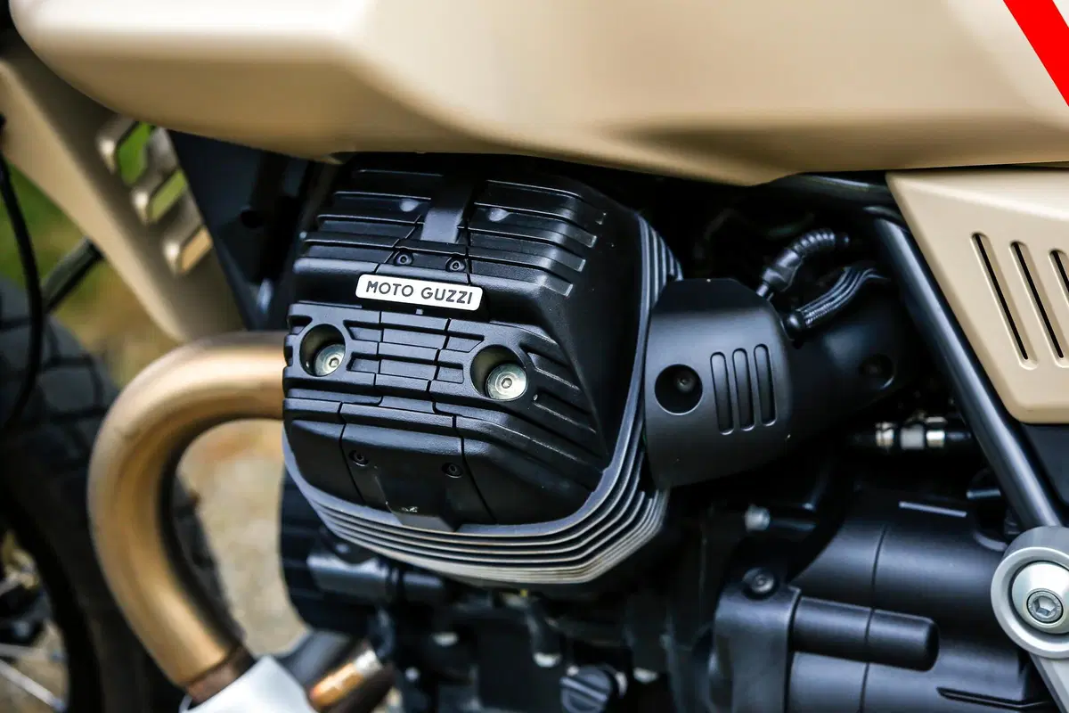 Moto Guzzi V85TT Travel TEST: godersi il viaggio! (12)
