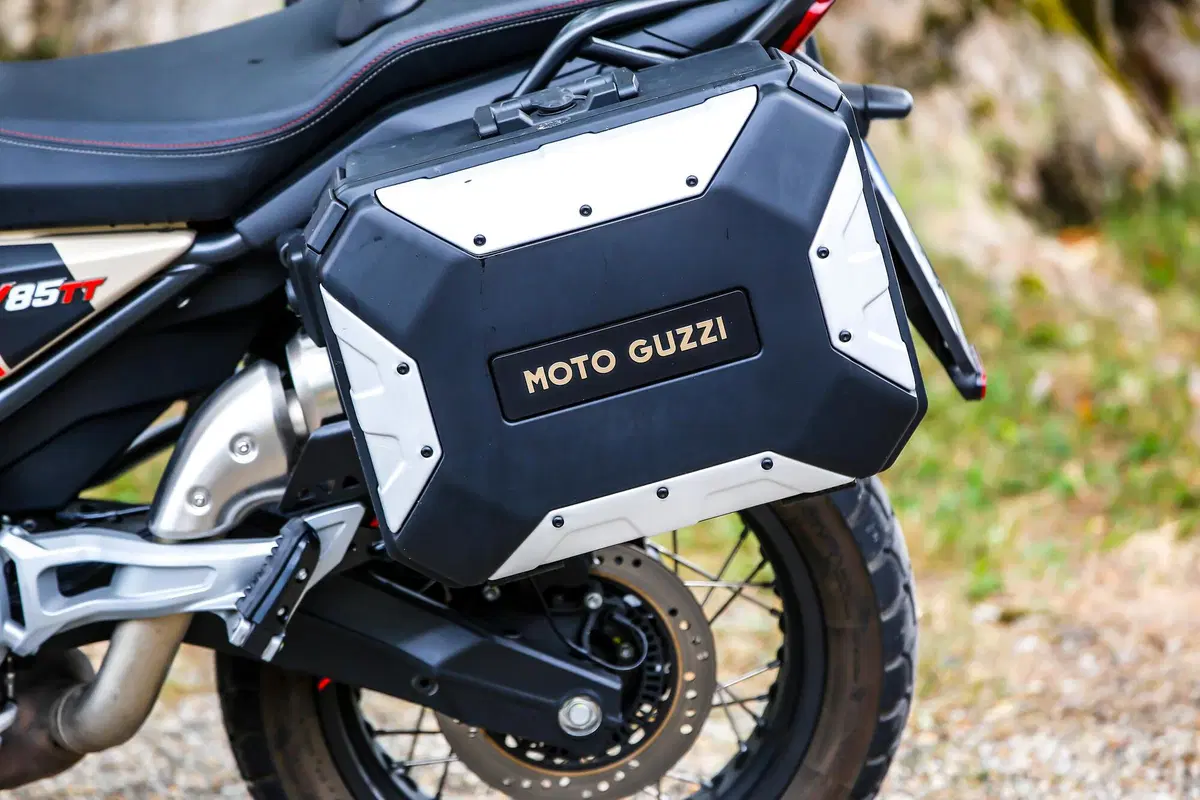 Moto Guzzi V85TT Travel TEST: godersi il viaggio! (14)