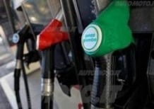 Benzina: aumentate le accise di 0.51 cent/litro 