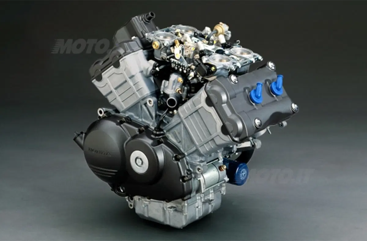La storia dei V4 Honda da corsa. Quarta puntata (4)