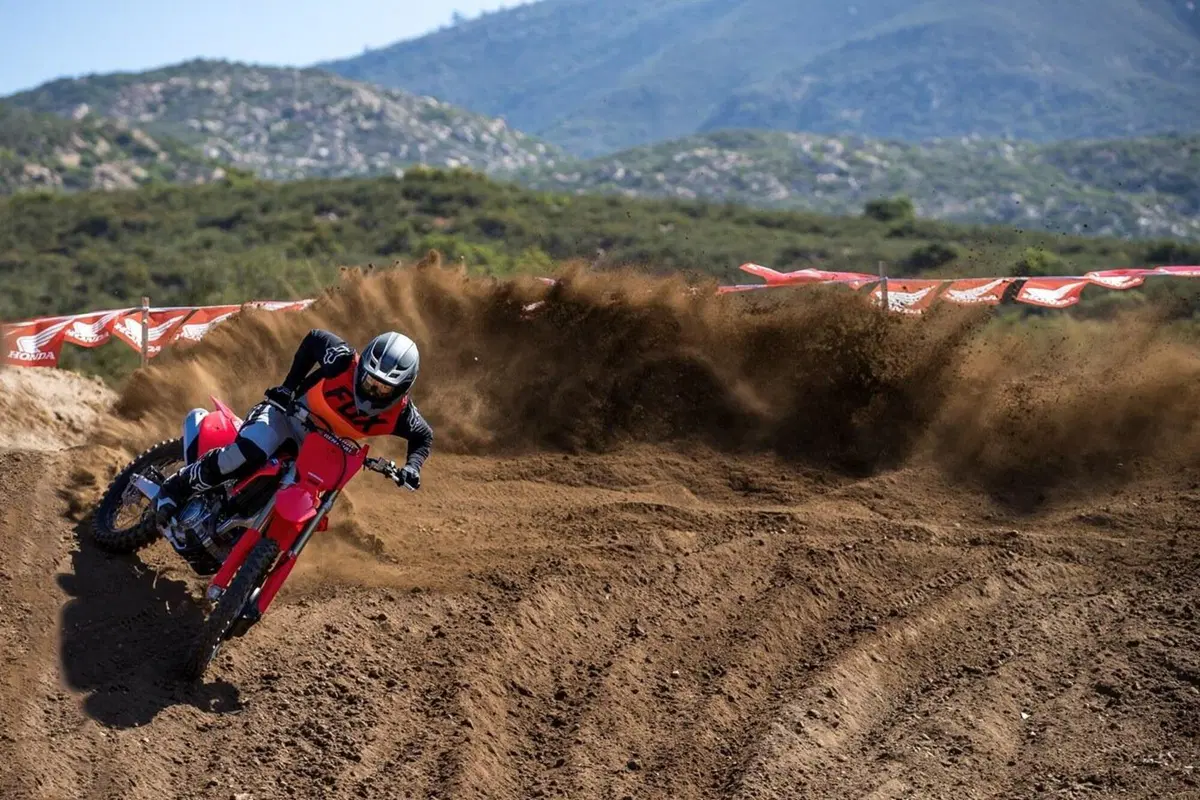 Honda CRF450R 2021. Eccola! Foto e dati tecnici (10)