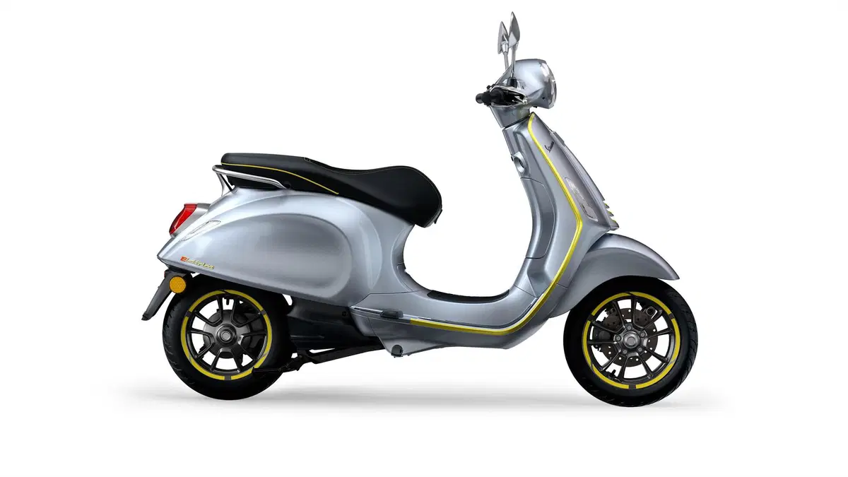TEST - Vespa Elettrica 70 km/h (3)