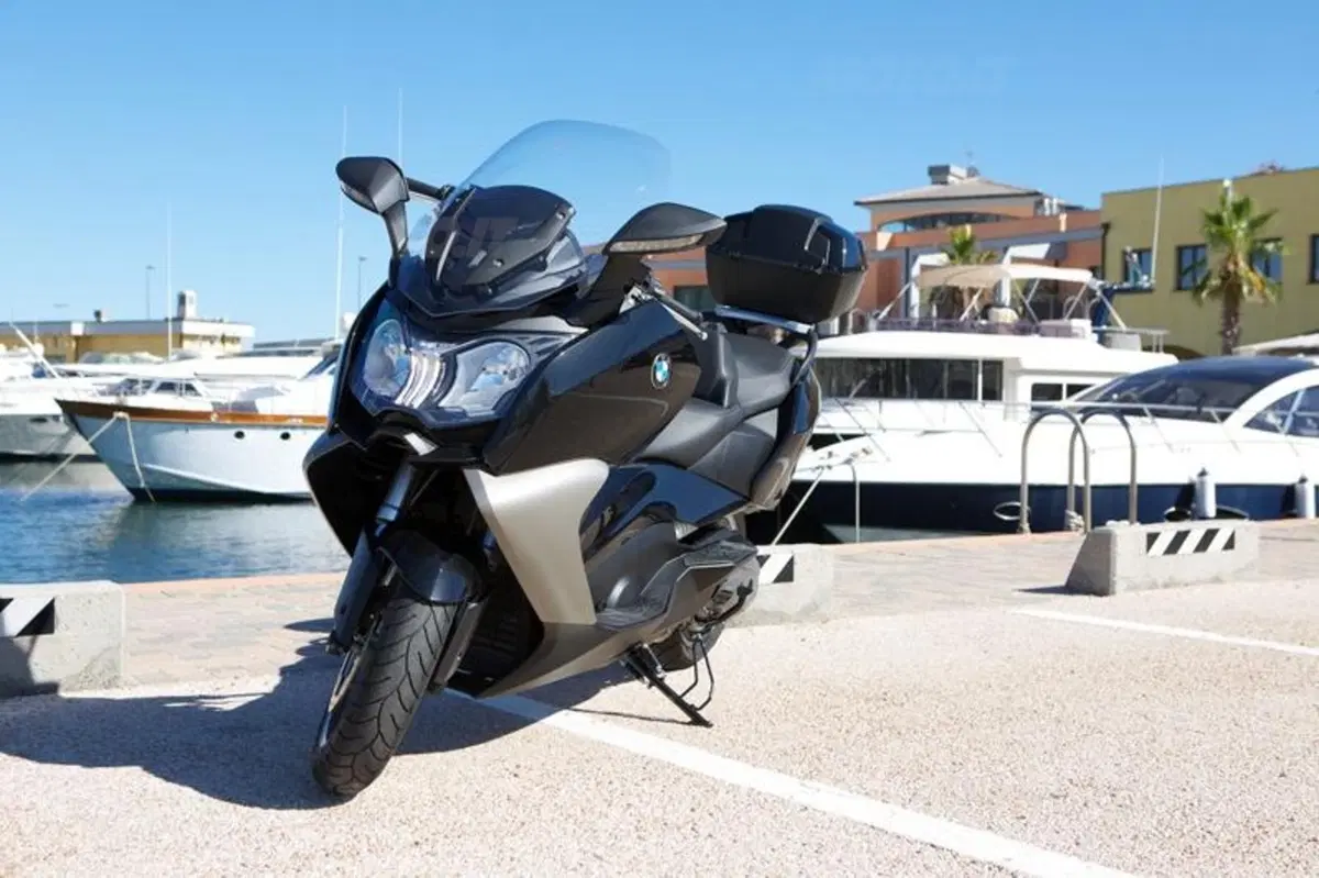 BMW C650GT 