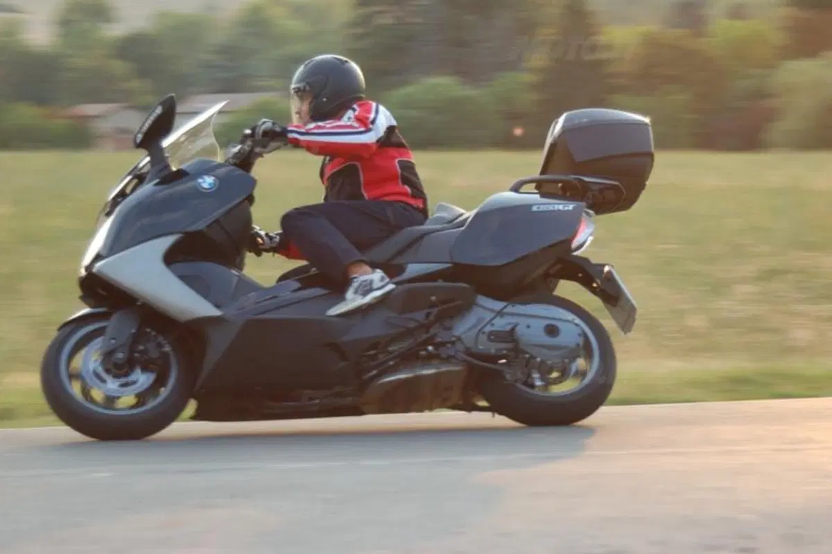 BMW C650GT  (7)