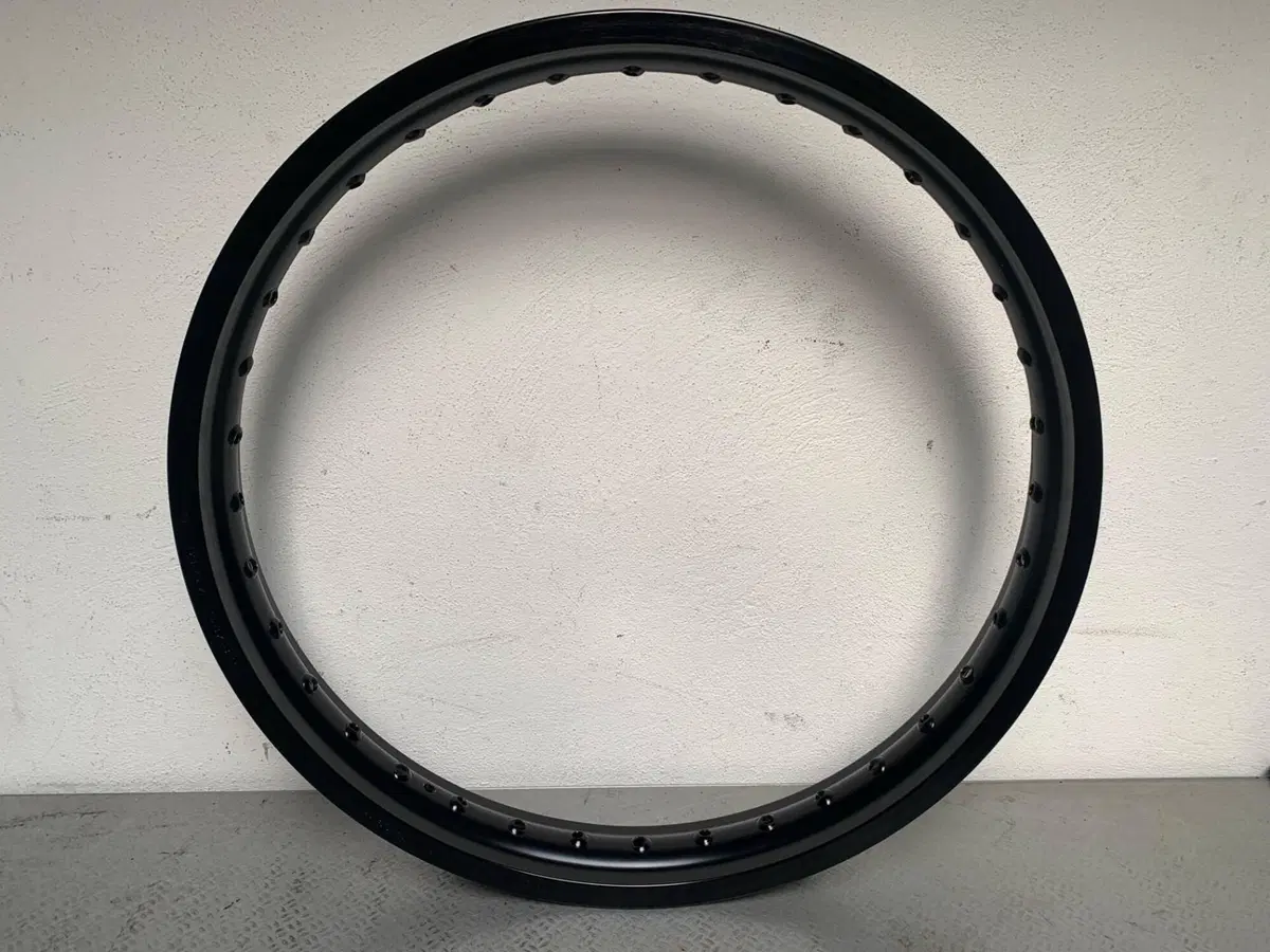 Cerchione lama J21x2.15 ant originale Honda Africa