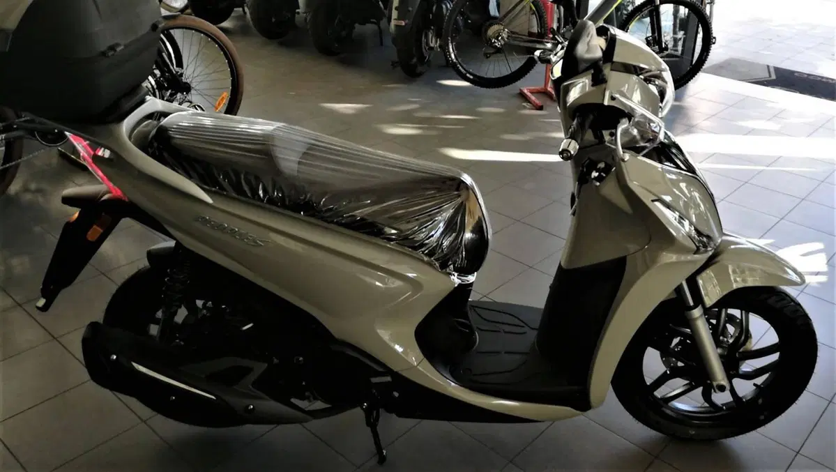 Kymco People 125i S ABS (2024 - 26) (3)