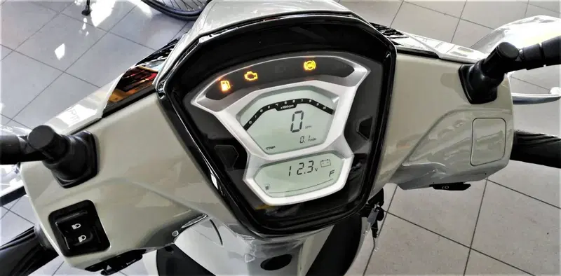 Kymco People 125i S ABS (2024 - 26) (5)