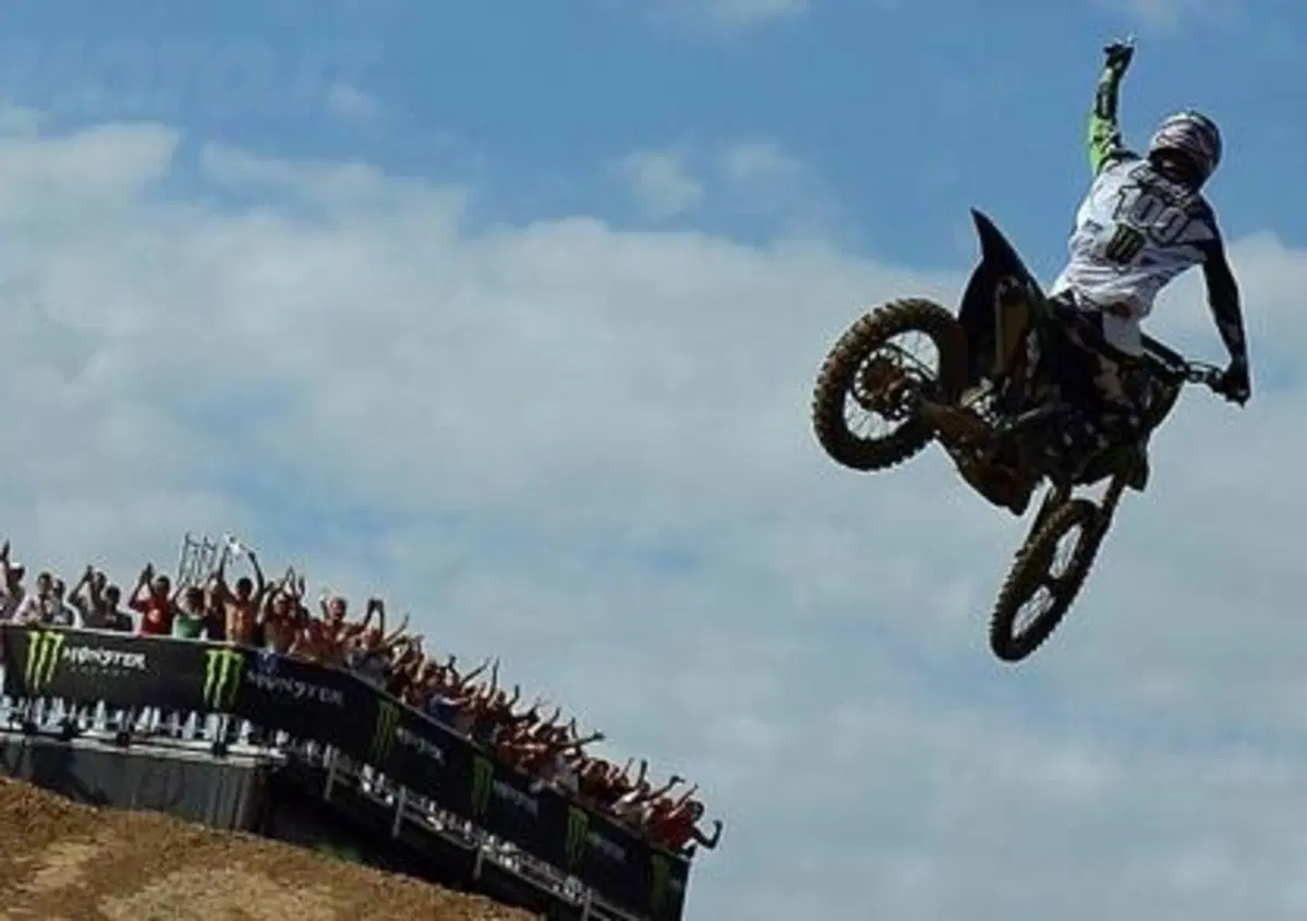 Searle passa alla MX1 con Kawasaki