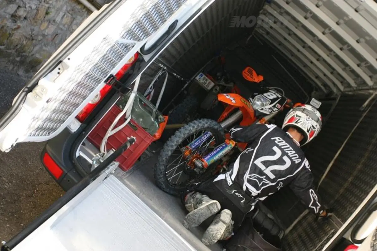 La KTM Factory EXC 250 F di Antoine Meo. Ce la racconta Fabio Farioli (4)