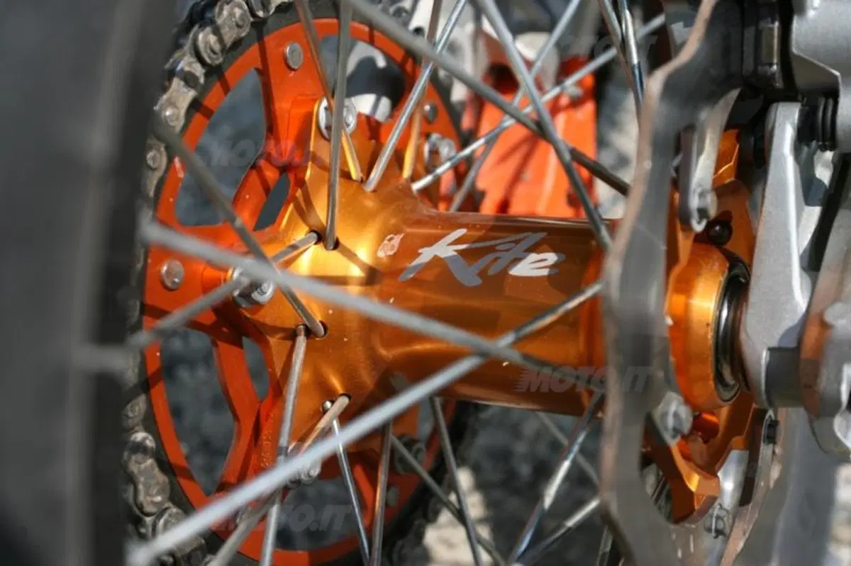 La KTM Factory EXC 250 F di Antoine Meo. Ce la racconta Fabio Farioli (7)
