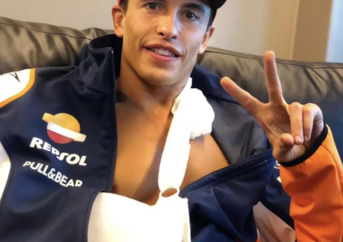 MotoGP a Jerez. L'incidente a Marc Marquez: &ldquo;Potremmo rivederlo in sella tra un mese&rdquo;