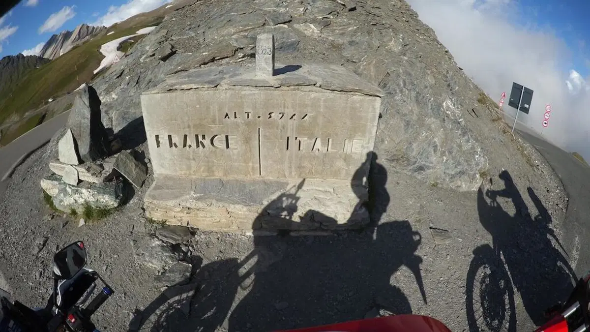 Viaggi e giri in moto, l'itinerario della settimana: tour alpino dei 7 colli (16)