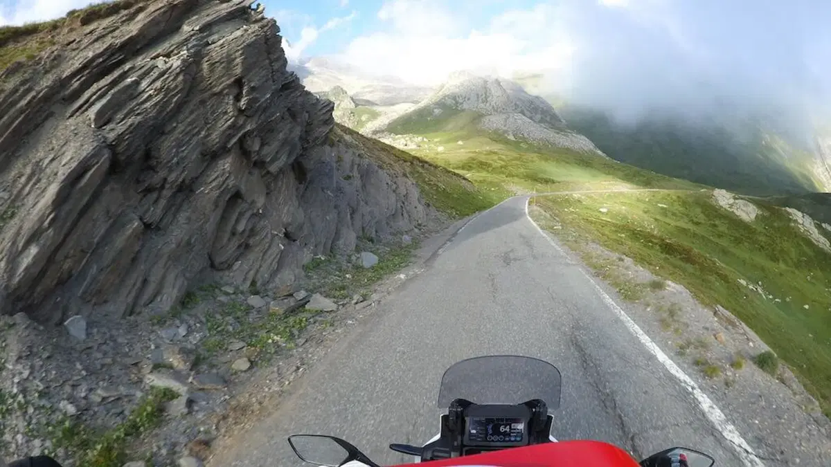 Viaggi e giri in moto, l'itinerario della settimana: tour alpino dei 7 colli (18)
