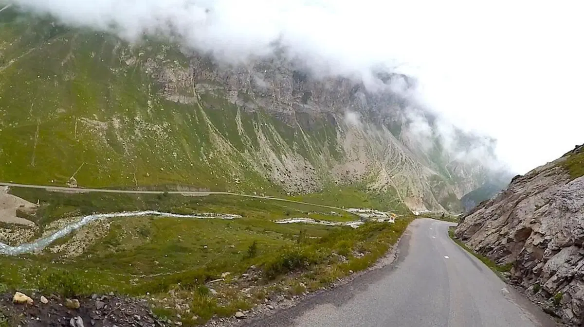 Viaggi e giri in moto, l'itinerario della settimana: tour alpino dei 7 colli (30)