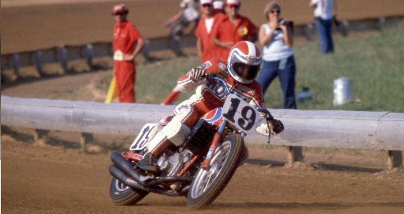 Freddie Spencer con la Honda NS 750. Nella foto in apertura, da sinistra:  Ricky Graham, Doug Chandler e Bubba Shobert (foto di Mike Stuhler) con le Honda RS 750