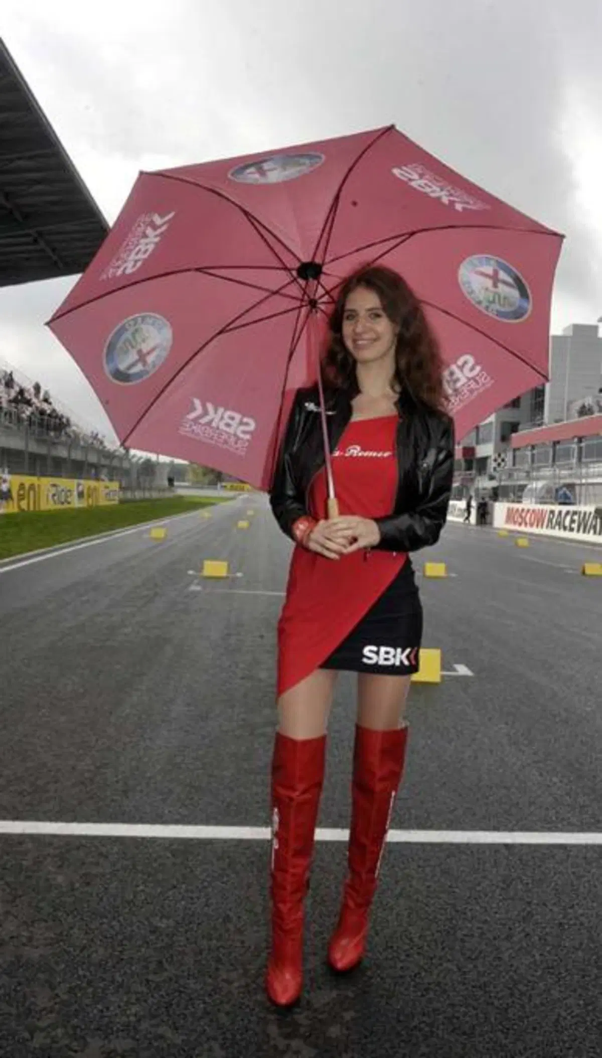Superbike, le ombrelline del GP di Mosca (11)