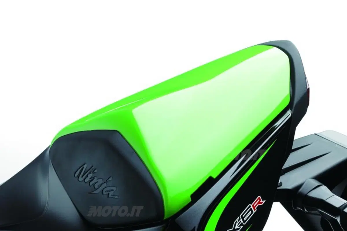 Kawasaki Ninja ZX-6R: foto, video e scheda tecnica (17)