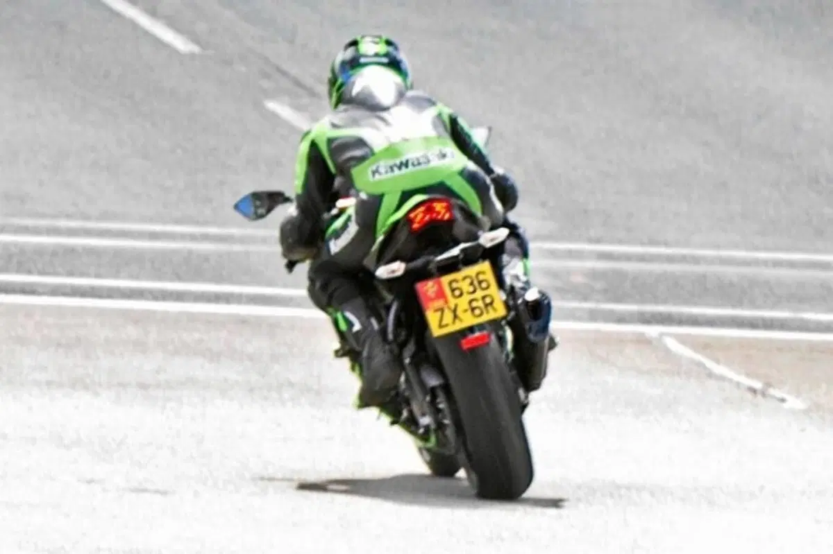 Kawasaki Ninja ZX-6R: foto, video e scheda tecnica (22)