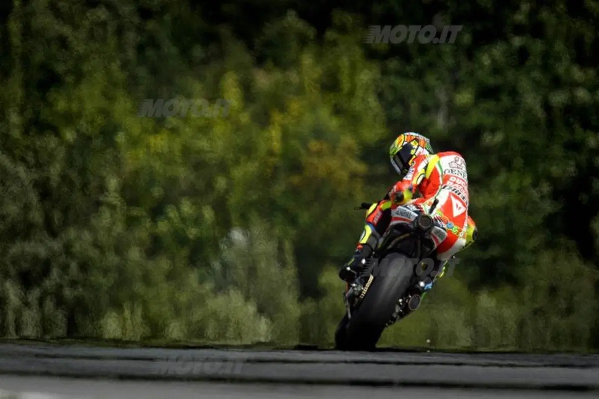 Le foto più spettacolari del GP di Brno (10)