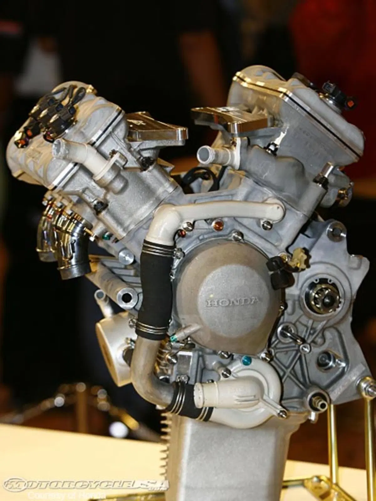 La storia dei V4 Honda da corsa. Quinta puntata
